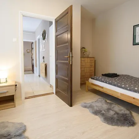 Kiralyleanyka Apartman Eger